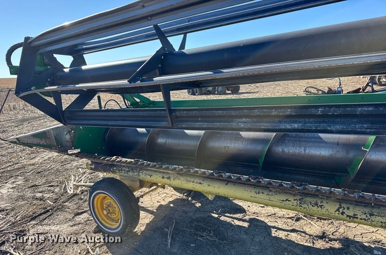 image for item FB0617 John Deere 930 rigid head