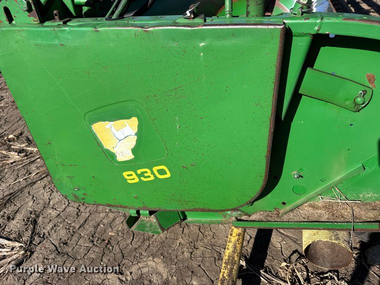 image for item FB0617 John Deere 930 rigid head