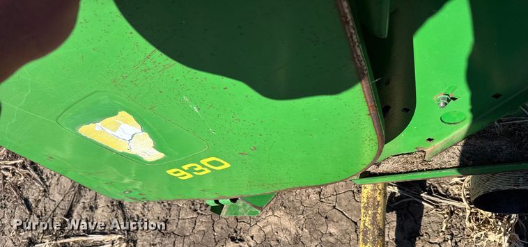 image for item FB0617 John Deere 930 rigid head