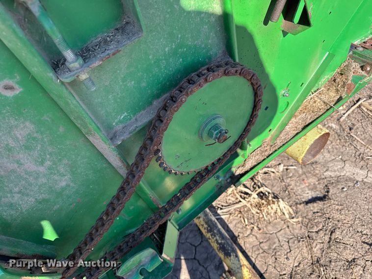image for item FB0617 John Deere 930 rigid head