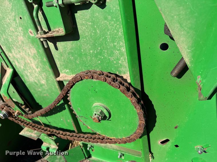 image for item FB0617 John Deere 930 rigid head