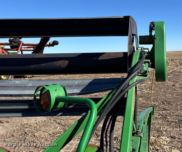 image for item FB0617 John Deere 930 rigid head