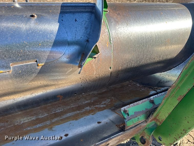 image for item FB0617 John Deere 930 rigid head