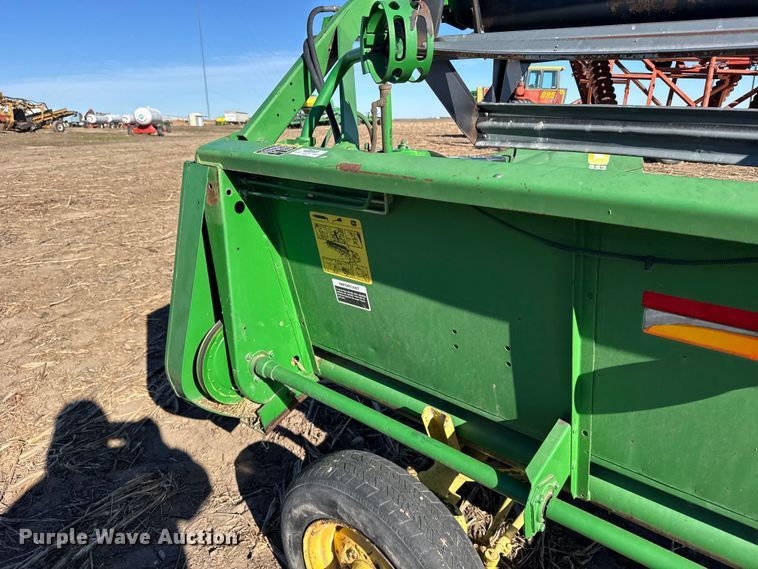image for item FB0617 John Deere 930 rigid head