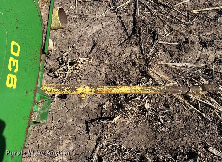 image for item FB0617 John Deere 930 rigid head
