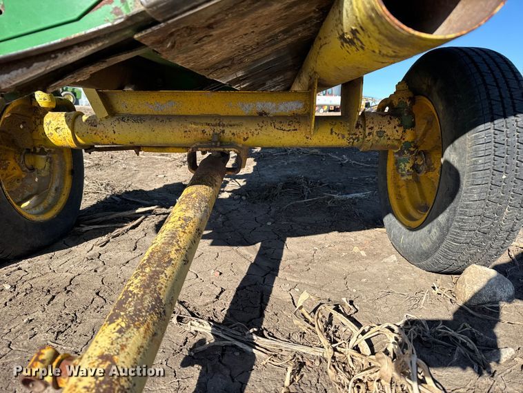 image for item FB0617 John Deere 930 rigid head