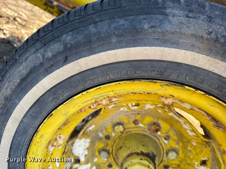 image for item FB0617 John Deere 930 rigid head