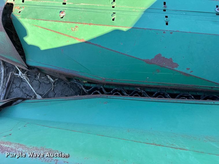 image for item FB0618 John Deere 853 all-crop head