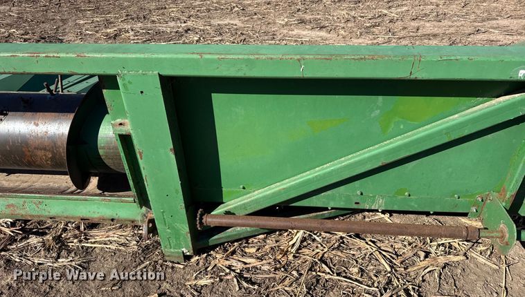 image for item FB0618 John Deere 853 all-crop head