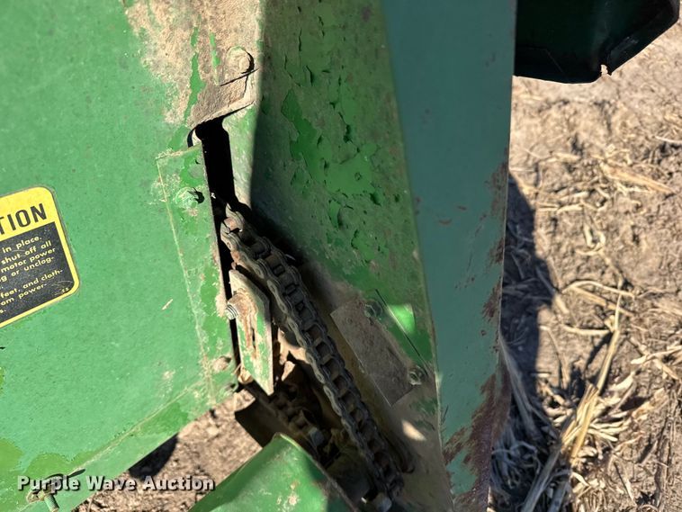 image for item FB0618 John Deere 853 all-crop head