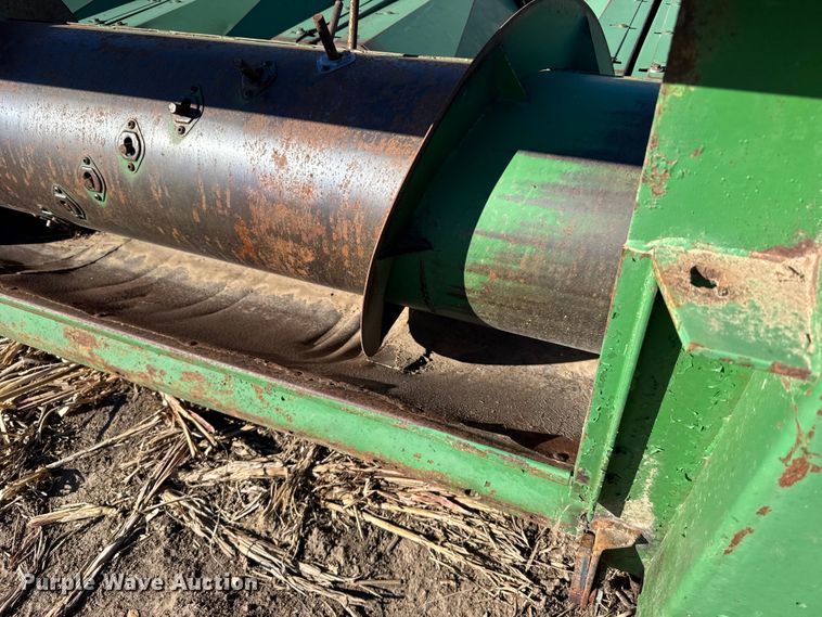 image for item FB0618 John Deere 853 all-crop head