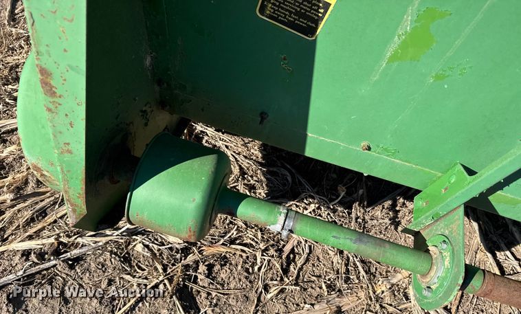 image for item FB0618 John Deere 853 all-crop head