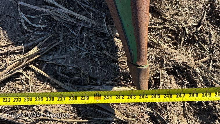 image for item FB0618 John Deere 853 all-crop head