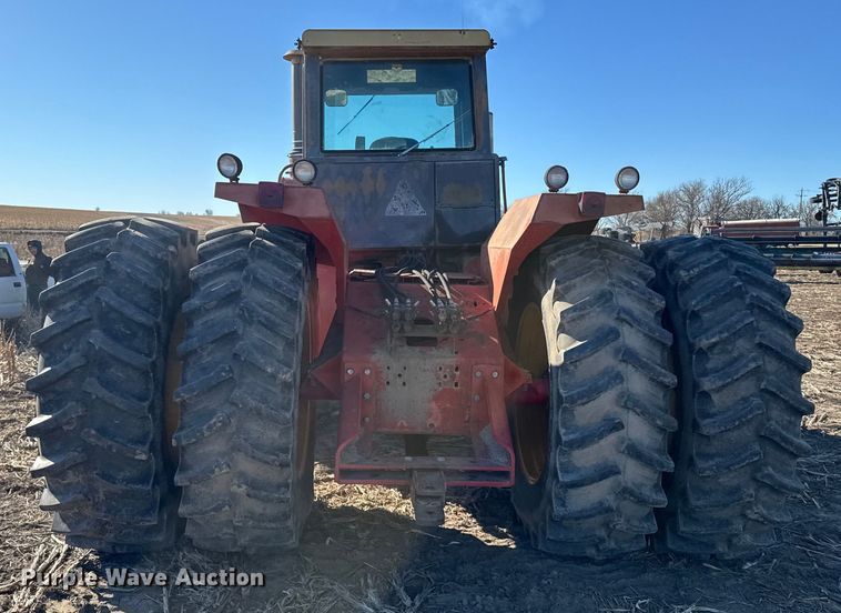 image for item FB0620 1980 Versatile 895 4WD tractor