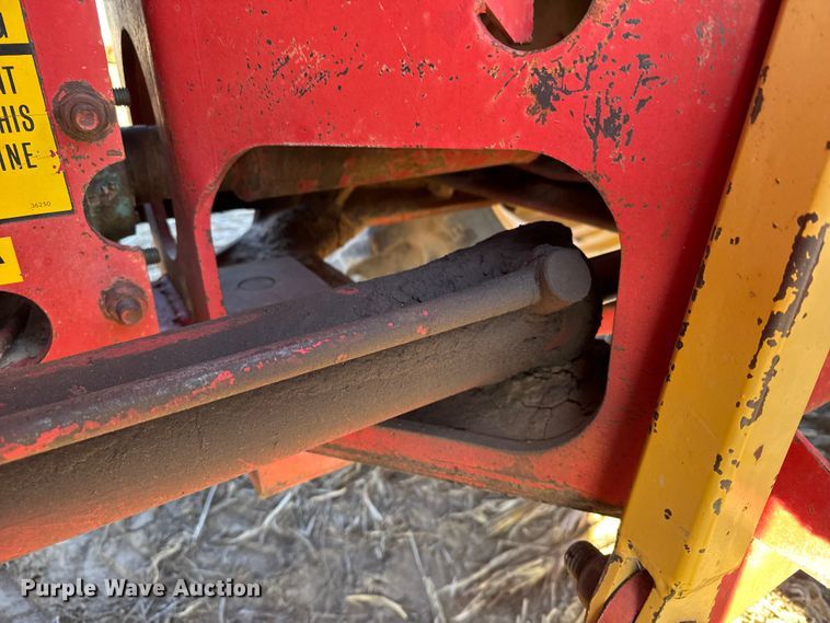 image for item FB0620 1980 Versatile 895 4WD tractor