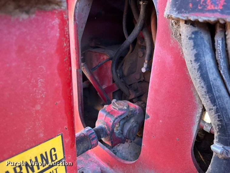 image for item FB0620 1980 Versatile 895 4WD tractor