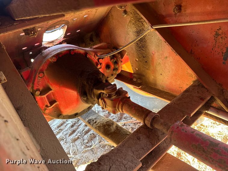 image for item FB0620 1980 Versatile 895 4WD tractor