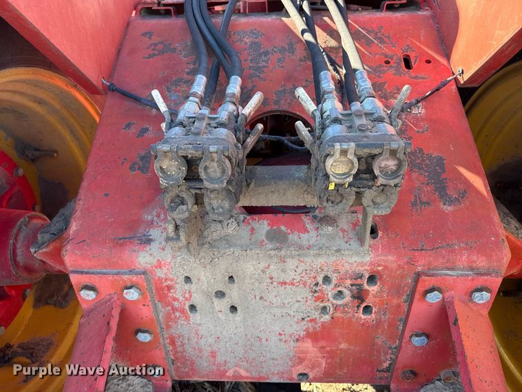 image for item FB0620 1980 Versatile 895 4WD tractor