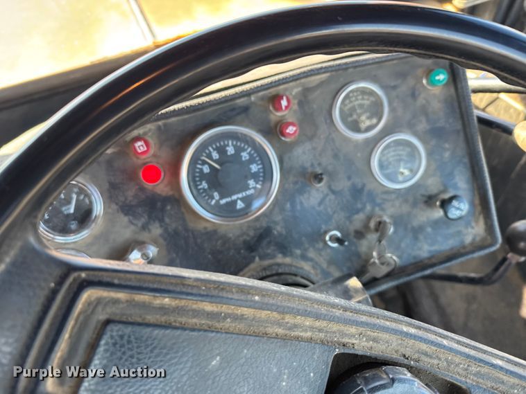 image for item FB0620 1980 Versatile 895 4WD tractor