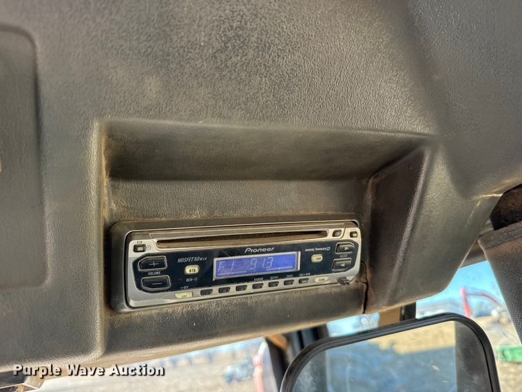 image for item FB0620 1980 Versatile 895 4WD tractor