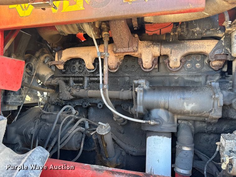 image for item FB0620 1980 Versatile 895 4WD tractor