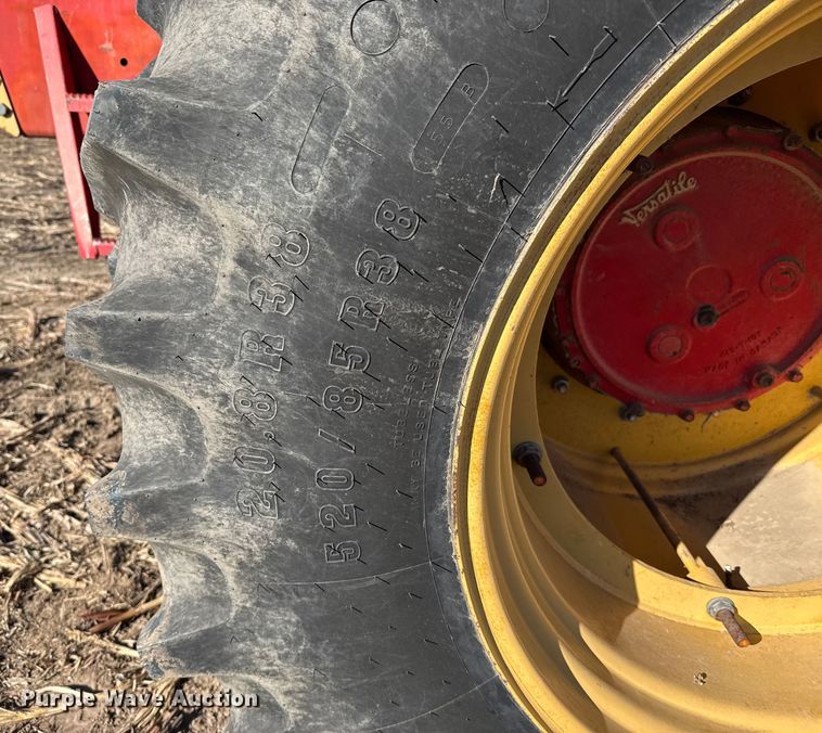 image for item FB0620 1980 Versatile 895 4WD tractor