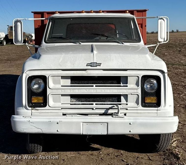 image for item FB0621 1971 Chevrolet C50 grain truck