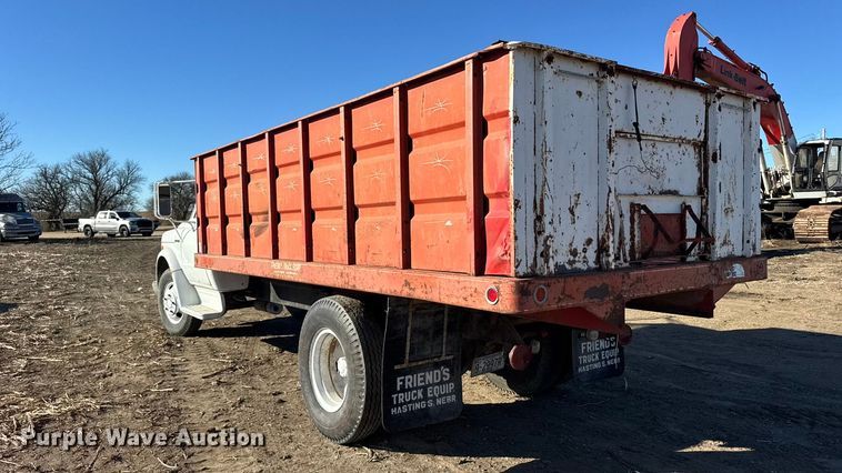 image for item FB0621 1971 Chevrolet C50 grain truck