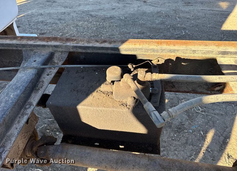 image for item FB0621 1971 Chevrolet C50 grain truck