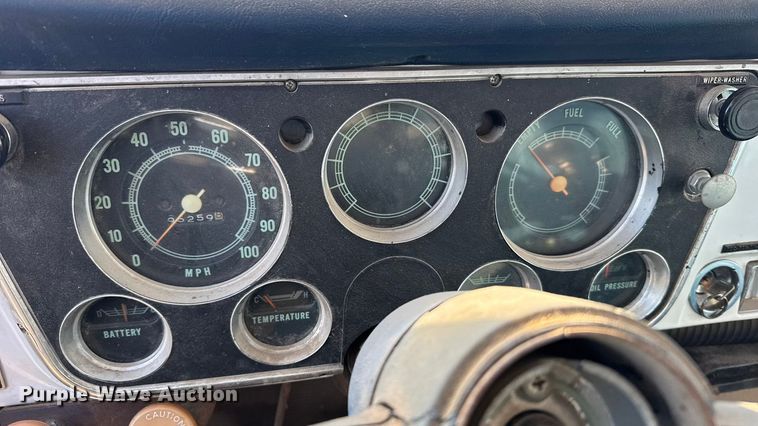 image for item FB0621 1971 Chevrolet C50 grain truck