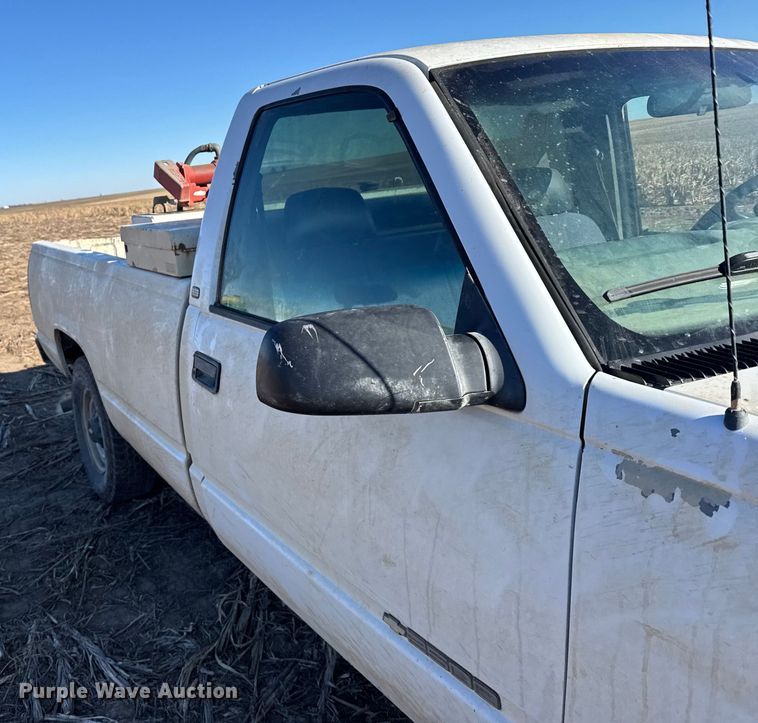 image for item FB0622 1998 Chevrolet C2500 pickup truck