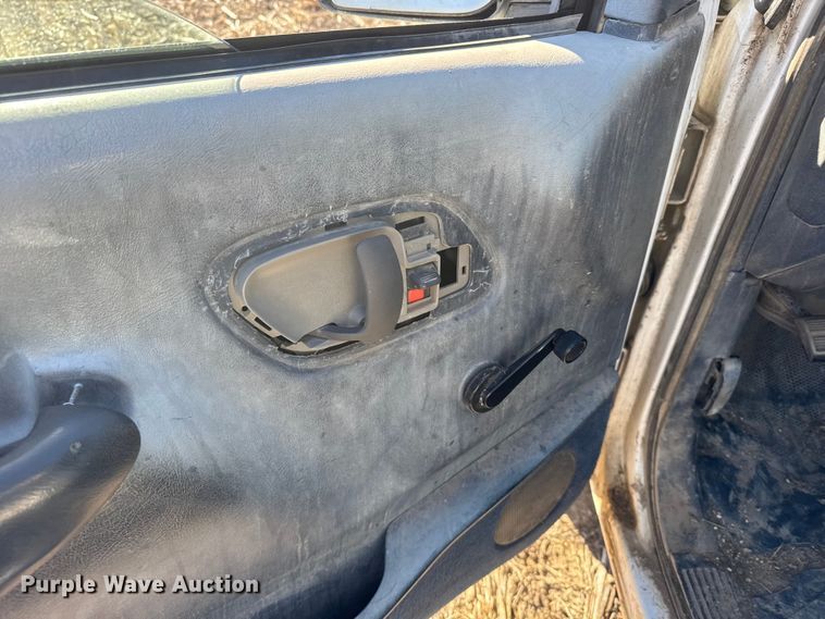 image for item FB0622 1998 Chevrolet C2500 pickup truck