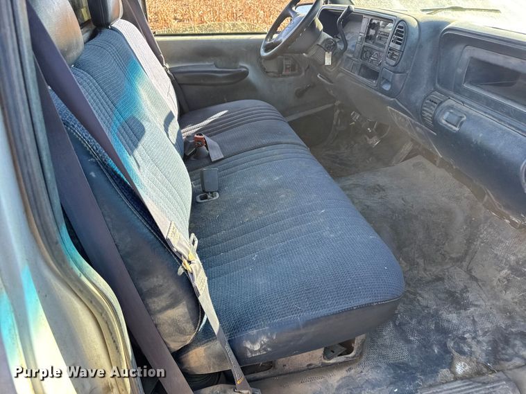 image for item FB0622 1998 Chevrolet C2500 pickup truck