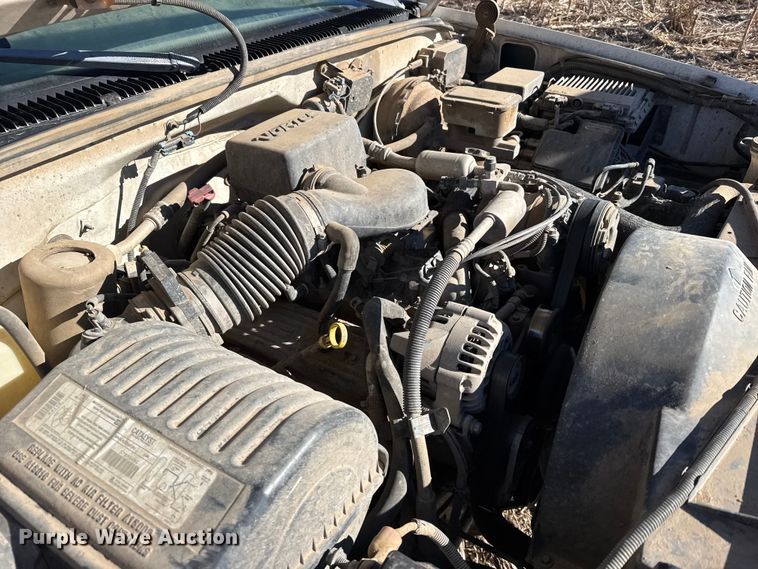 image for item FB0622 1998 Chevrolet C2500 pickup truck