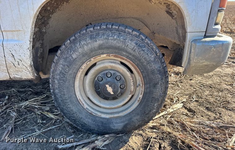 image for item FB0622 1998 Chevrolet C2500 pickup truck