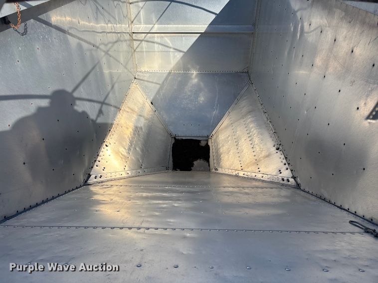 image for item FG0030 1993 Timpte grain trailer