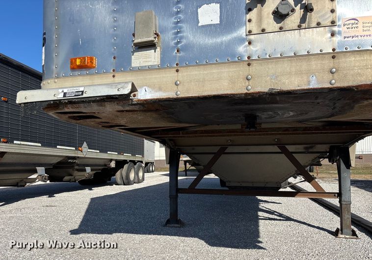 image for item FG0030 1993 Timpte grain trailer