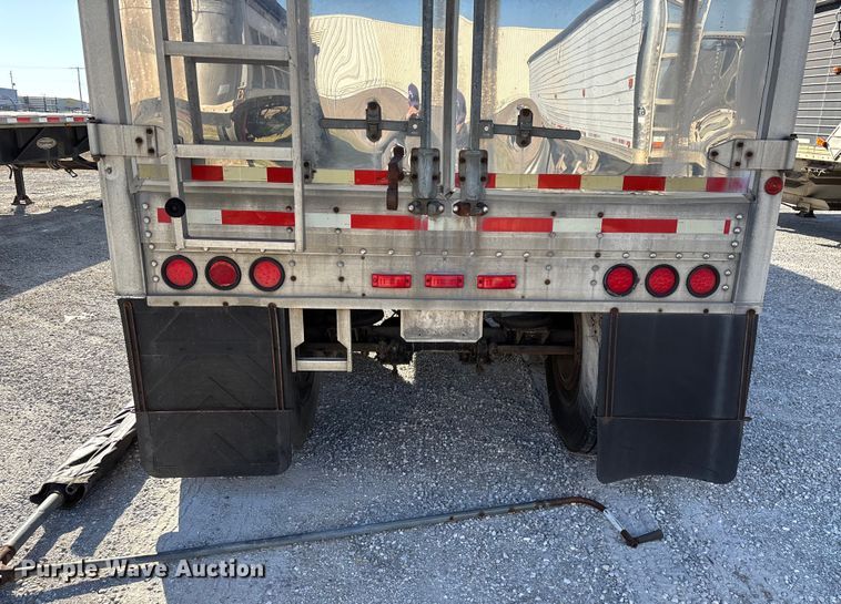 image for item FG0030 1993 Timpte grain trailer