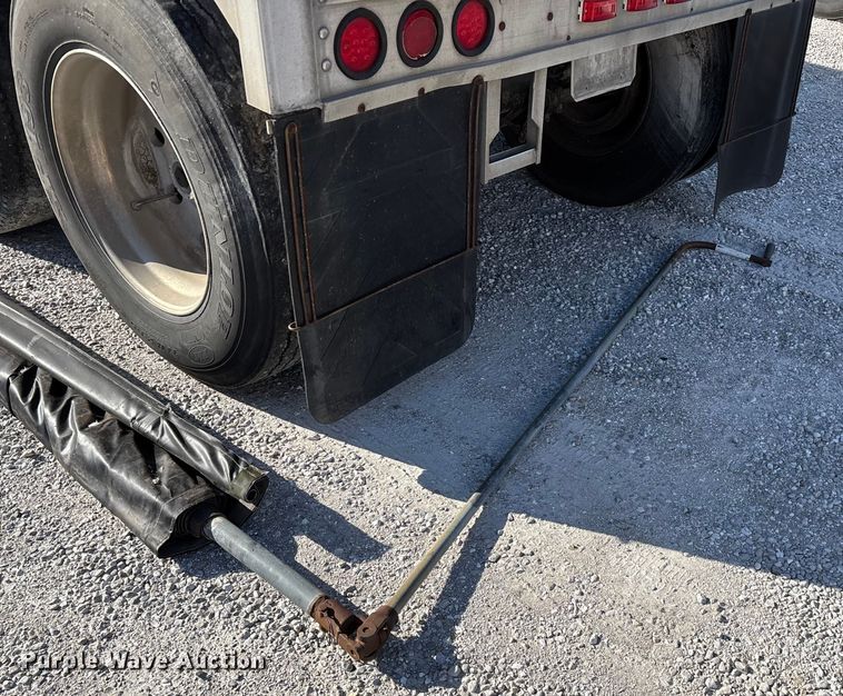 image for item FG0030 1993 Timpte grain trailer