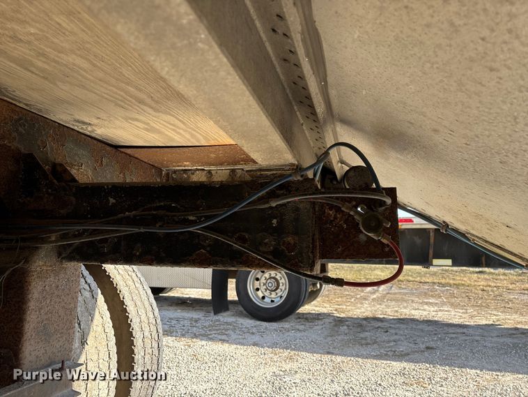 image for item FG0030 1993 Timpte grain trailer