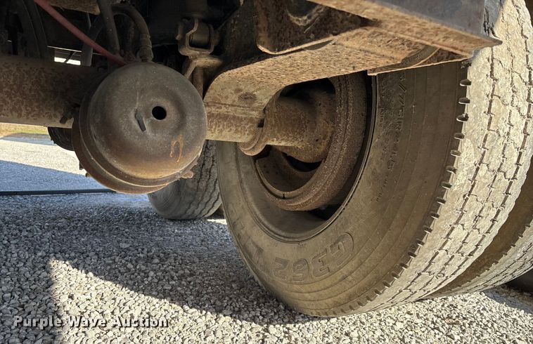 image for item FG0030 1993 Timpte grain trailer