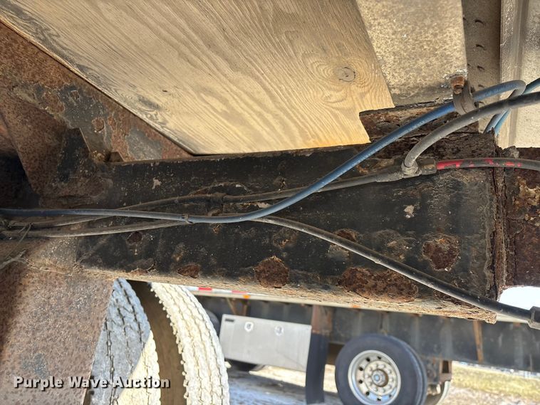 image for item FG0030 1993 Timpte grain trailer