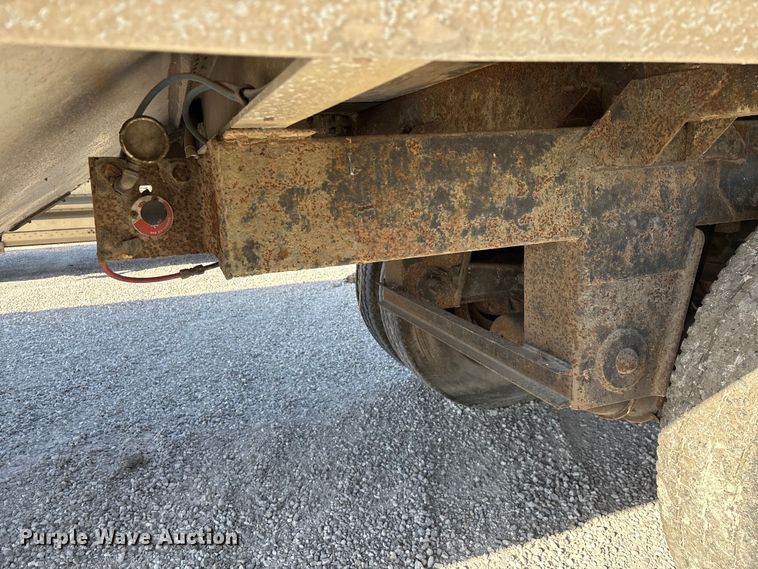 image for item FG0030 1993 Timpte grain trailer