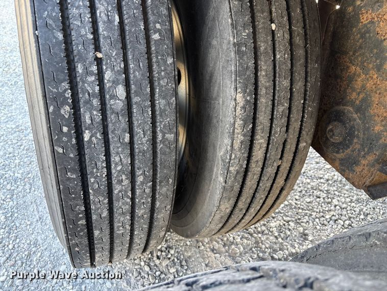 image for item FG0030 1993 Timpte grain trailer