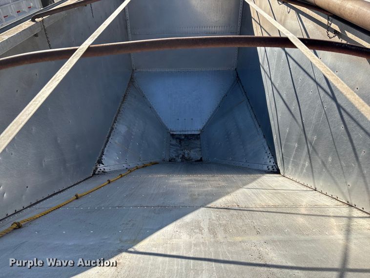 image for item FG0031 1992 Timpte grain trailer