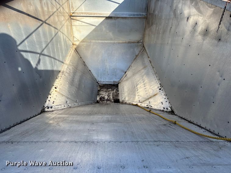 image for item FG0031 1992 Timpte grain trailer