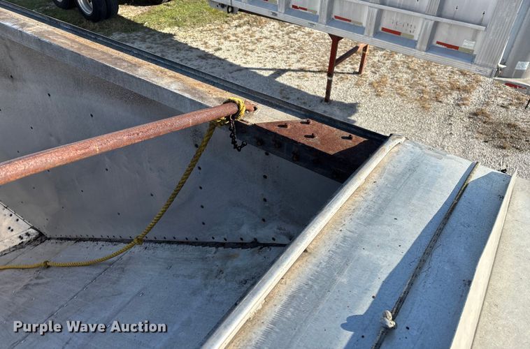 image for item FG0031 1992 Timpte grain trailer