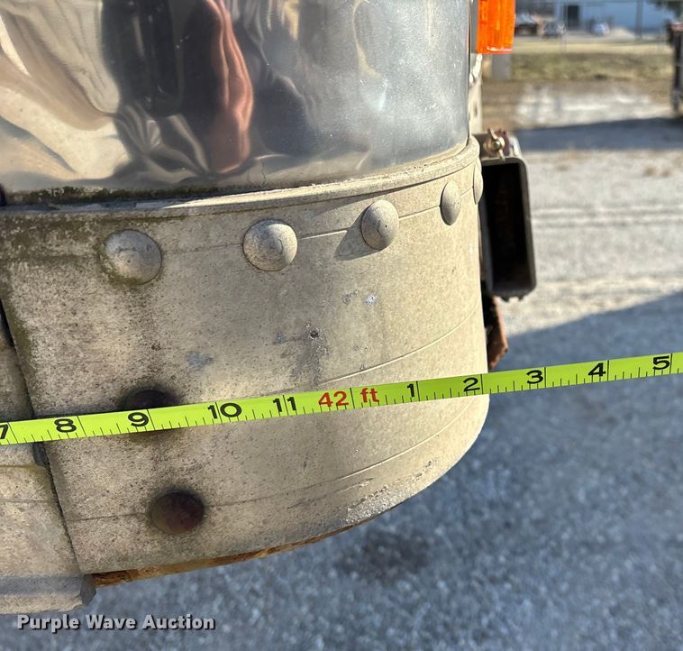 image for item FG0031 1992 Timpte grain trailer