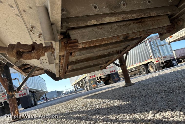 image for item FG0031 1992 Timpte grain trailer