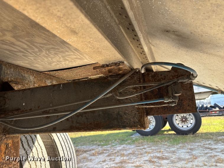 image for item FG0031 1992 Timpte grain trailer